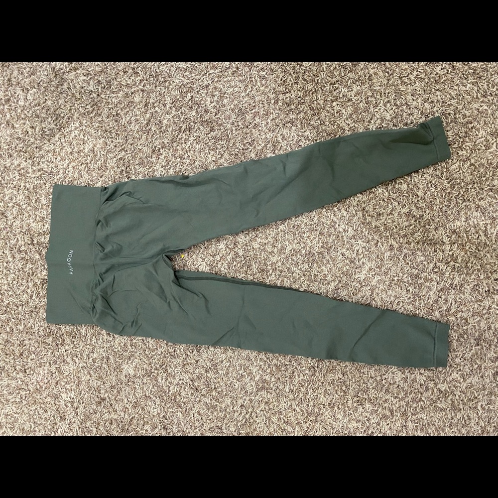 Paragon active leggings. Size small.